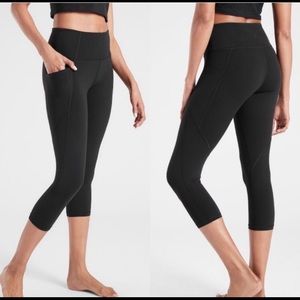 Athleta Salutation Stash Pocket Crop Leggings